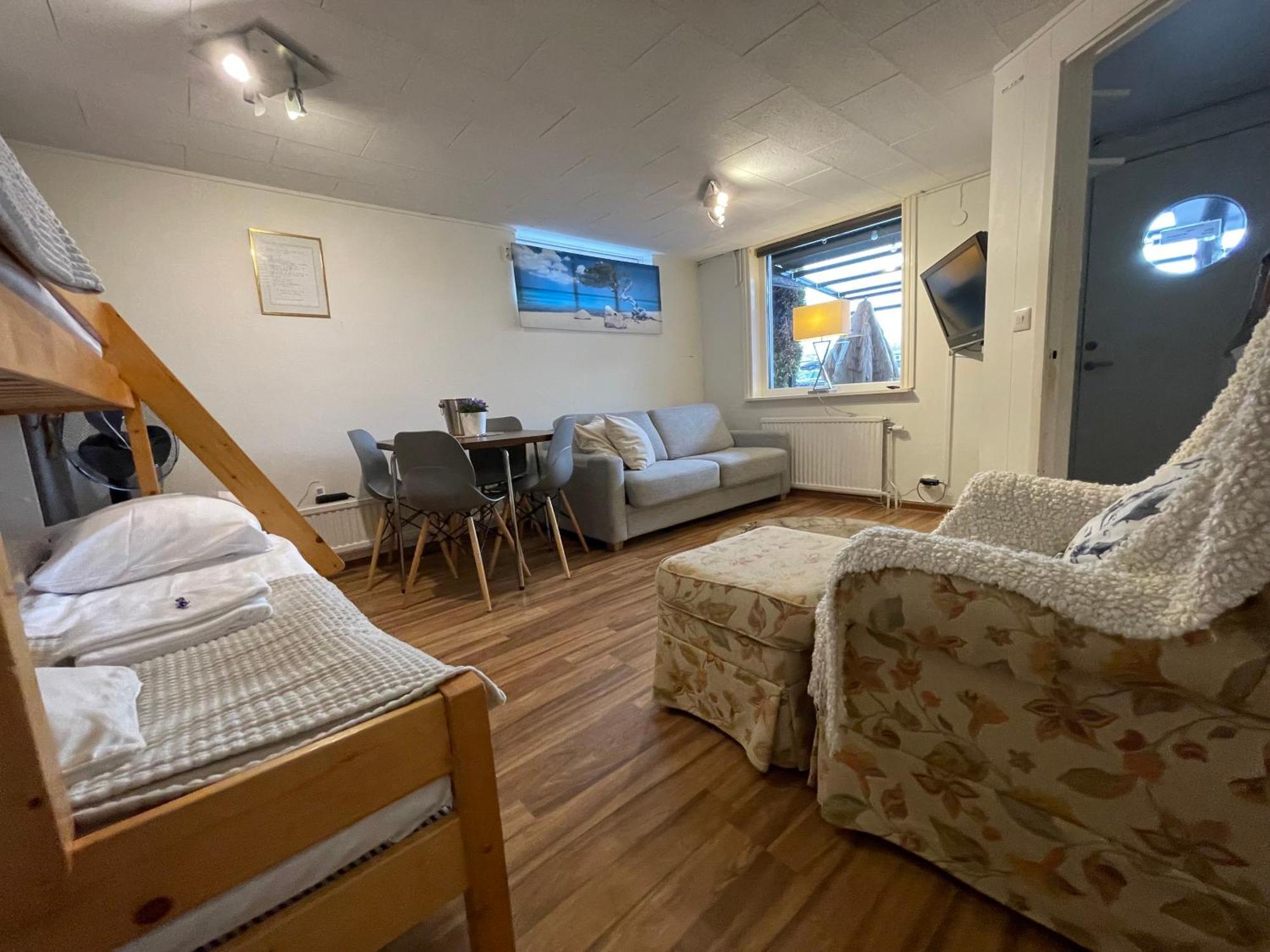 Vid Gekas Ullared Boende B&B Exterior photo